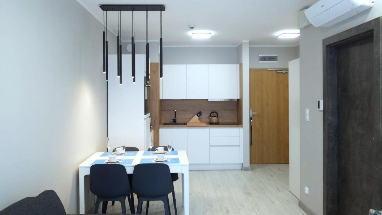 Private Apartment, Aircondition, Hd Tv Pl & De, Wifi, Garage, Fully Equipped, Near Beach Kołobrzeg Zewnętrze zdjęcie
